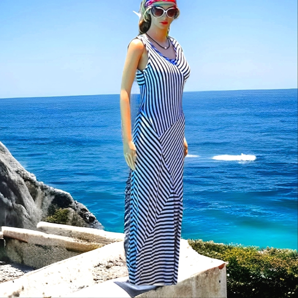 monteau los angeles Maxi Dress sz Lg, blk & wht